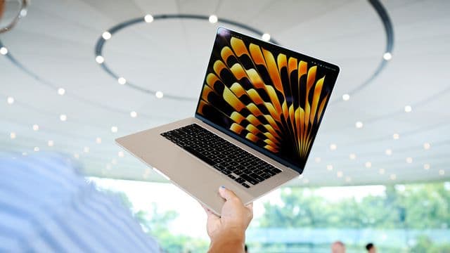 Laptop mac